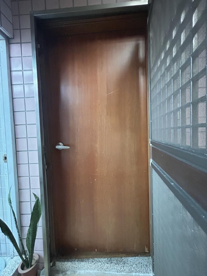 門片安裝案件圖片