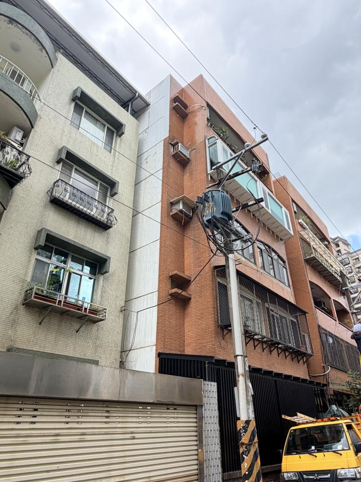 採光罩案件圖片