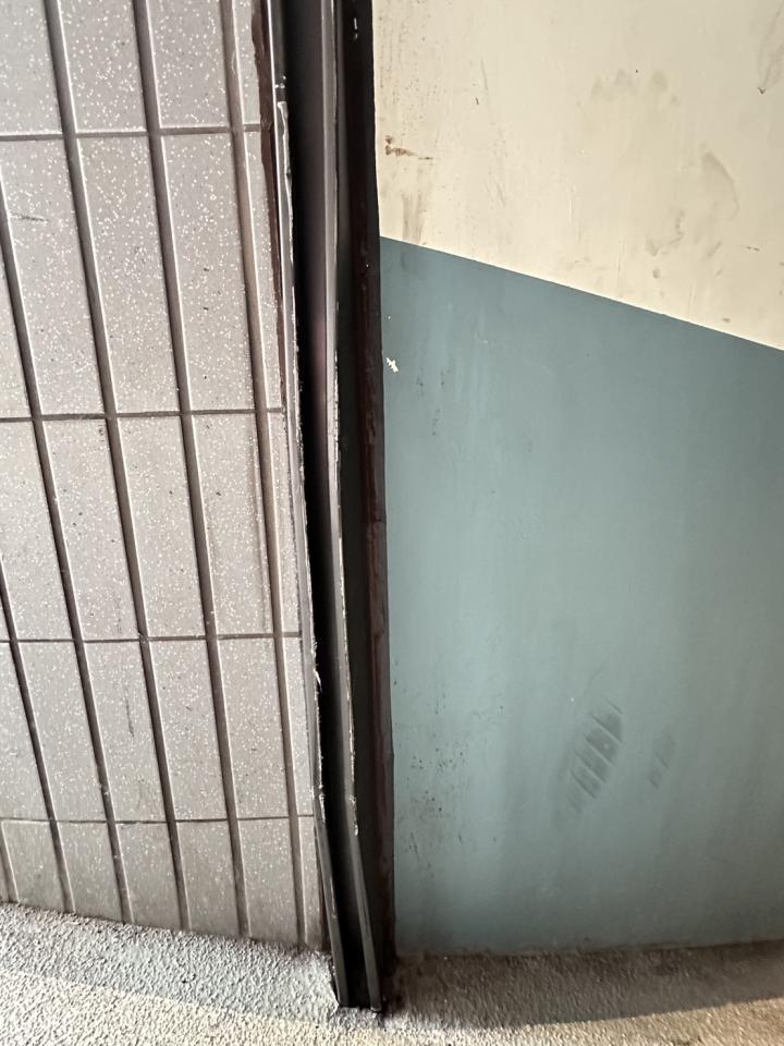 鐵捲門維修案件圖片