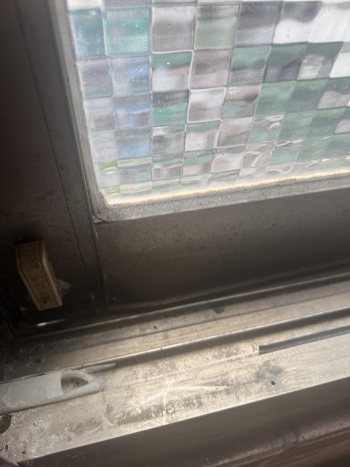 窗戶維修案件圖片