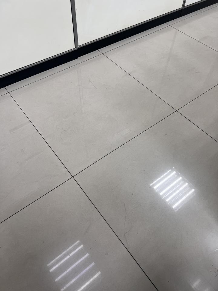 地板拋光打蠟案件圖片