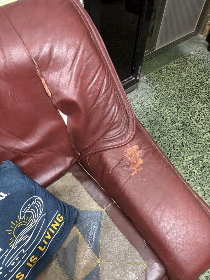 沙發修理案件圖片