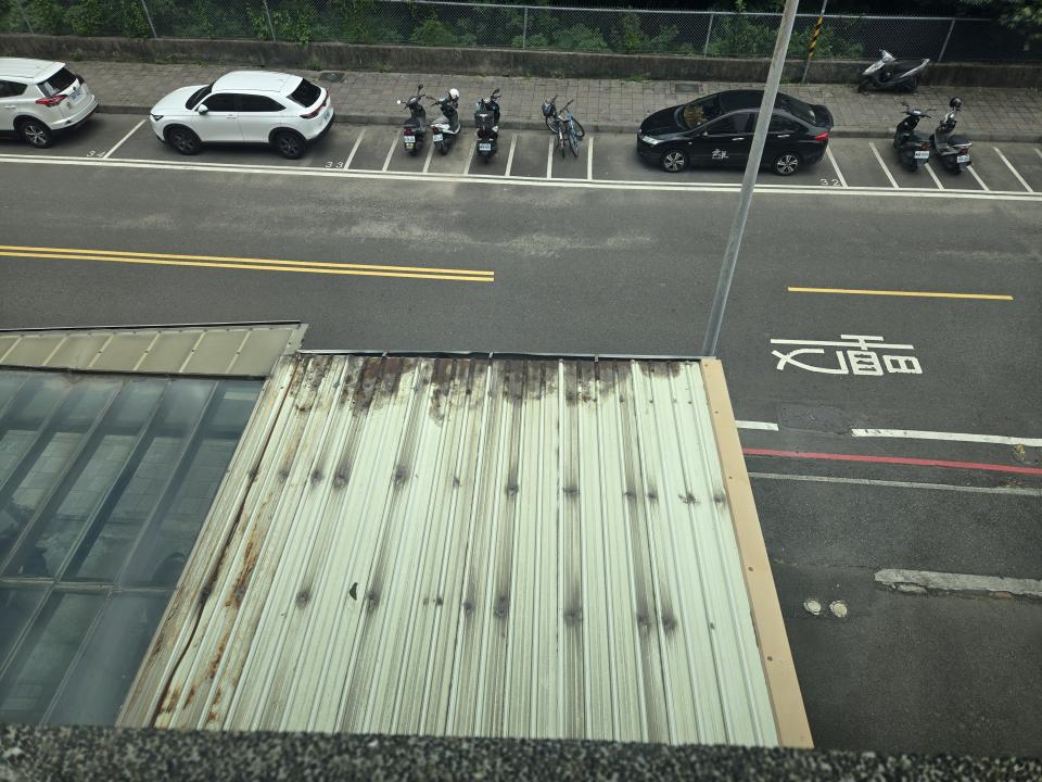 鐵皮屋頂案件圖片