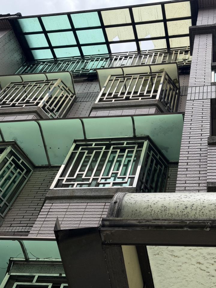 採光罩案件圖片