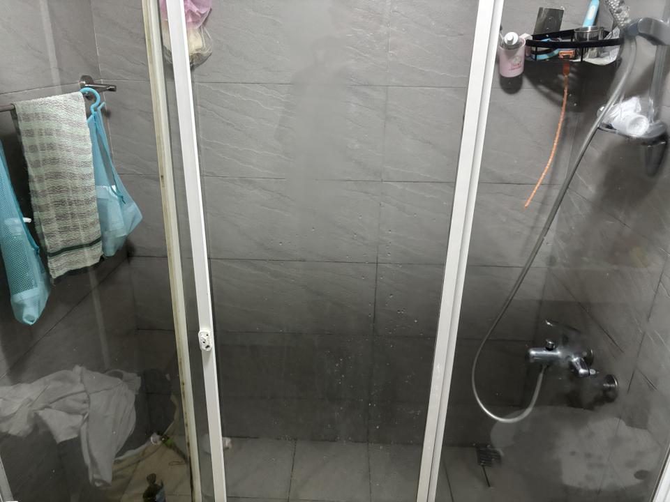浴室門案件圖片
