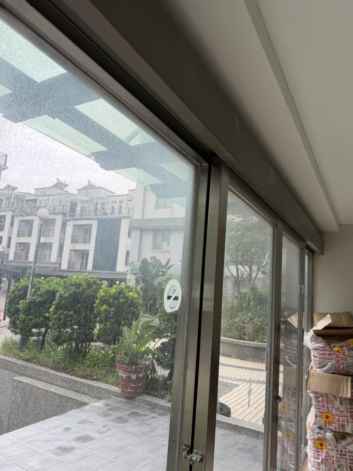 鐵門案件圖片