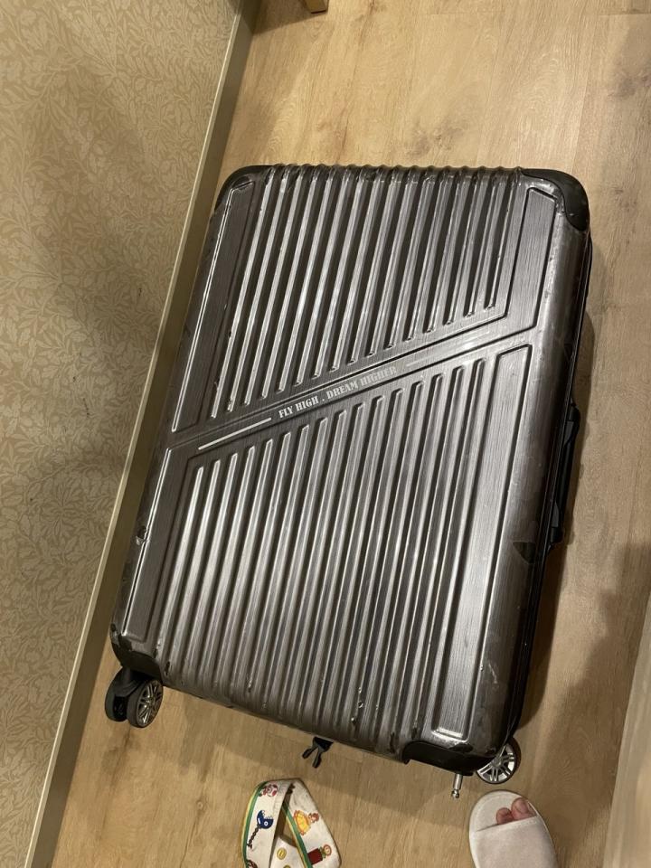 行李箱維修案件圖片