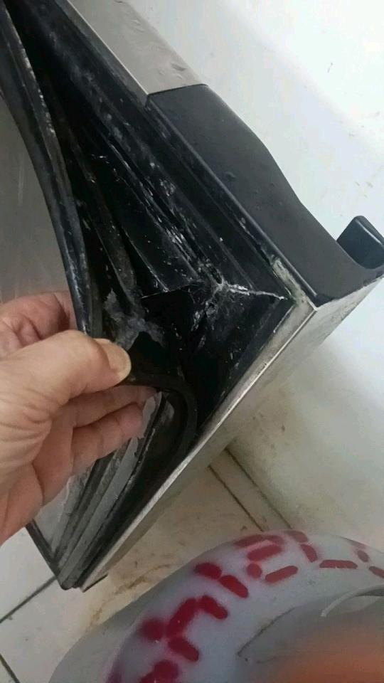 冰箱維修案件圖片