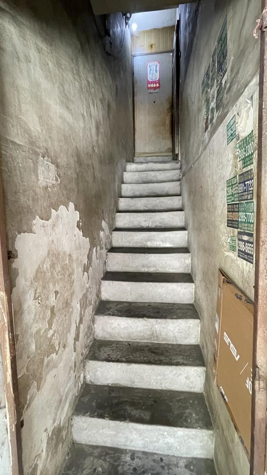 樓梯扶手案件圖片