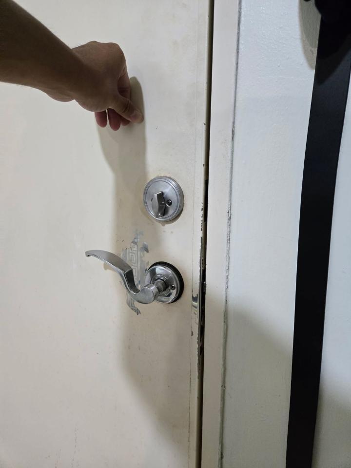 門片維修案件圖片