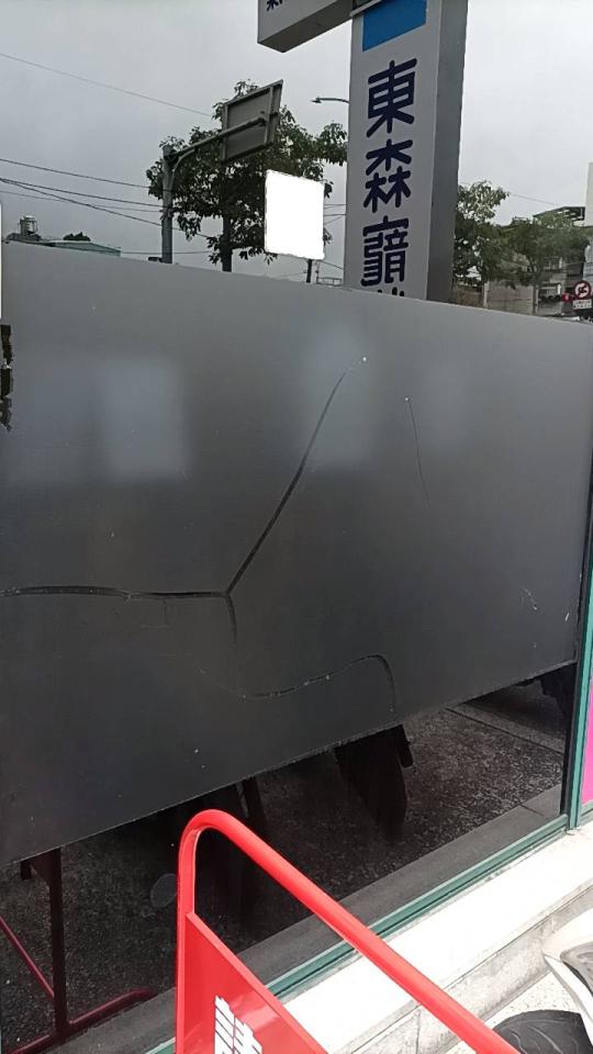 玻璃隔熱案件圖片