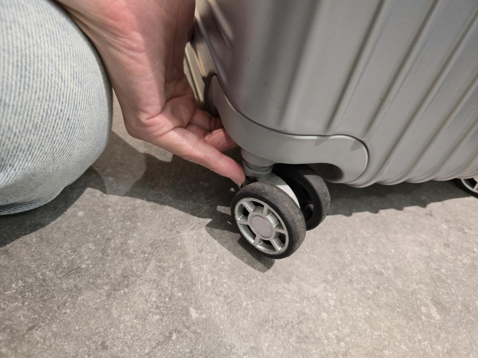 行李箱維修案件圖片