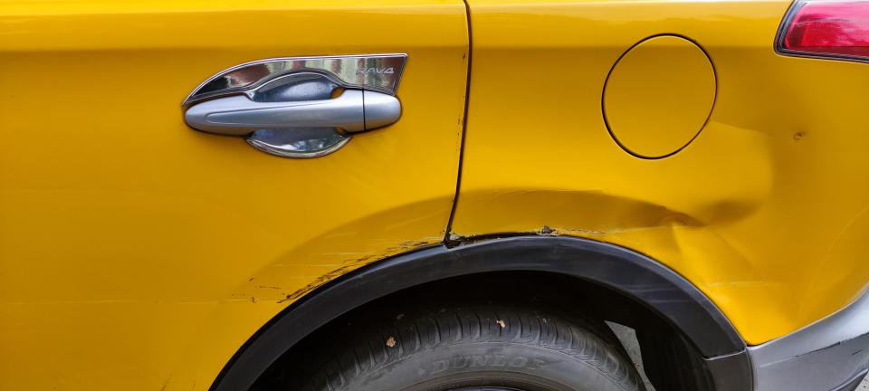 汽車板金烤漆案件圖片