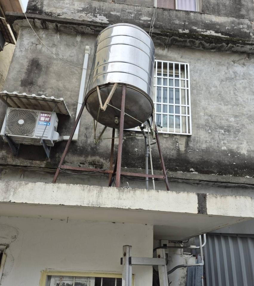 水塔漏水維修案件圖片