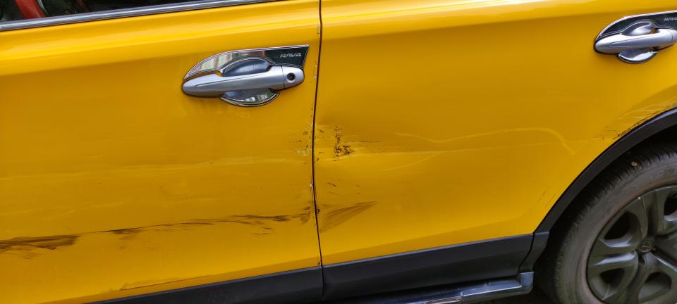 汽車板金烤漆案件圖片