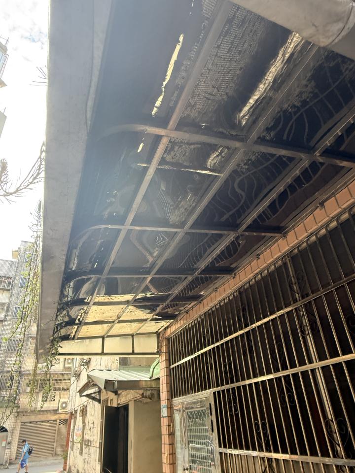 遮雨棚安裝案件圖片