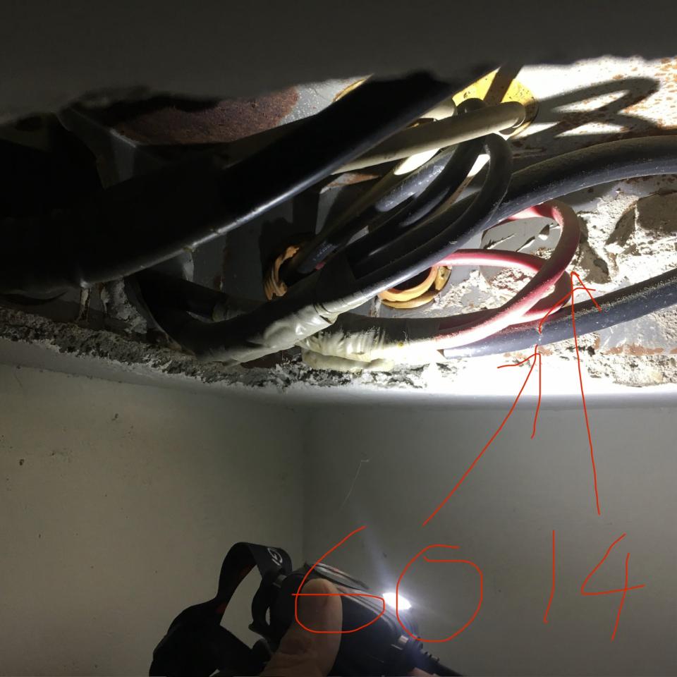 電動車充電樁安裝案件圖片