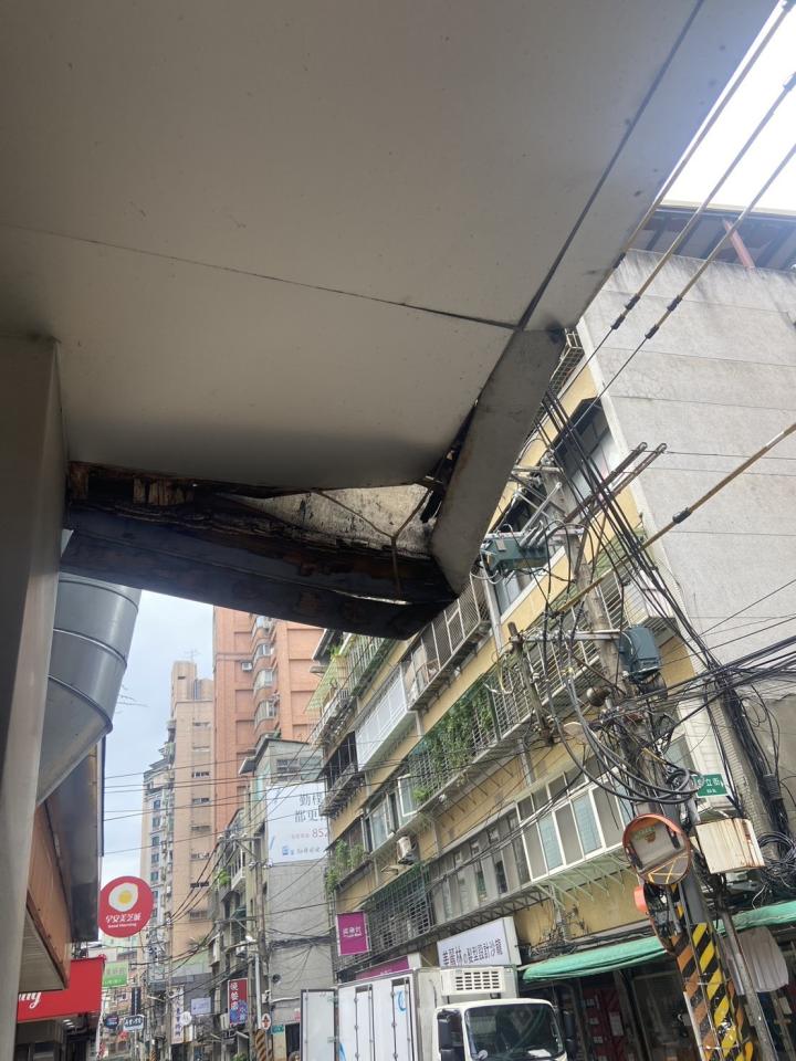 採光罩案件圖片