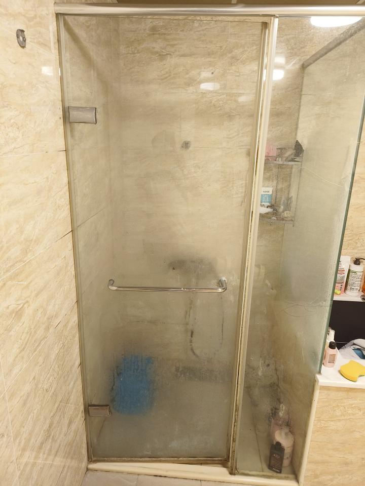 浴室門案件圖片