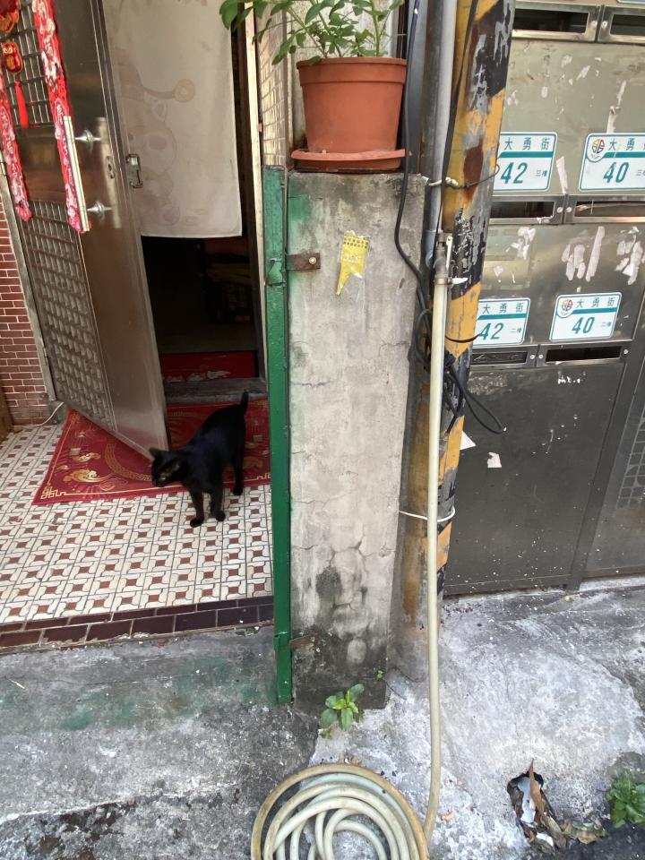 鐵門案件圖片
