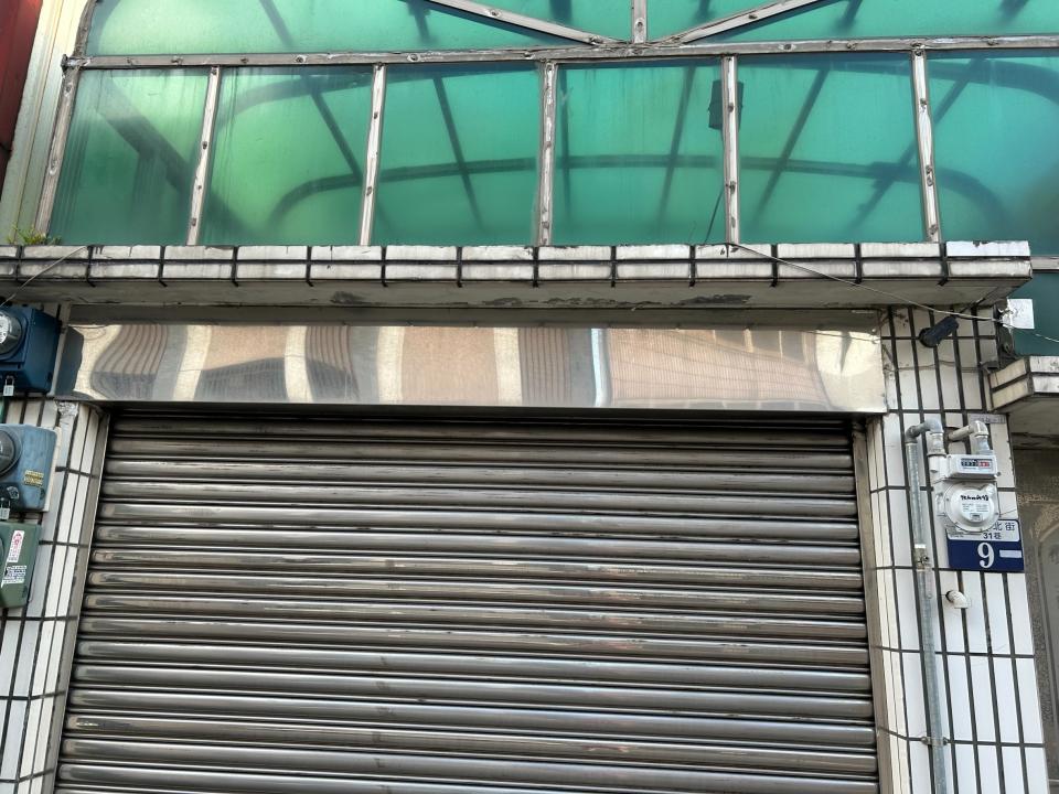 鐵捲門維修案件圖片