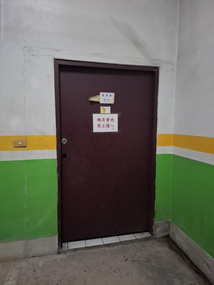 鐵門案件圖片