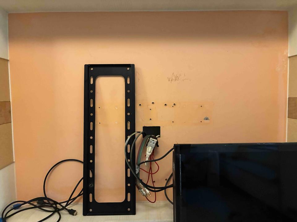電視壁掛架安裝案件圖片