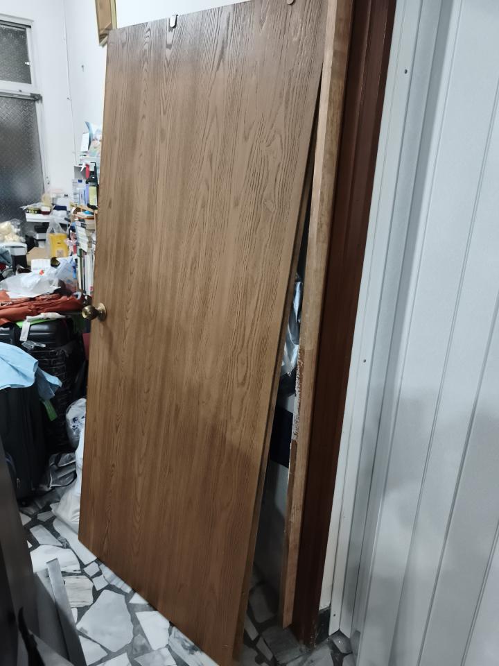 門片安裝案件圖片