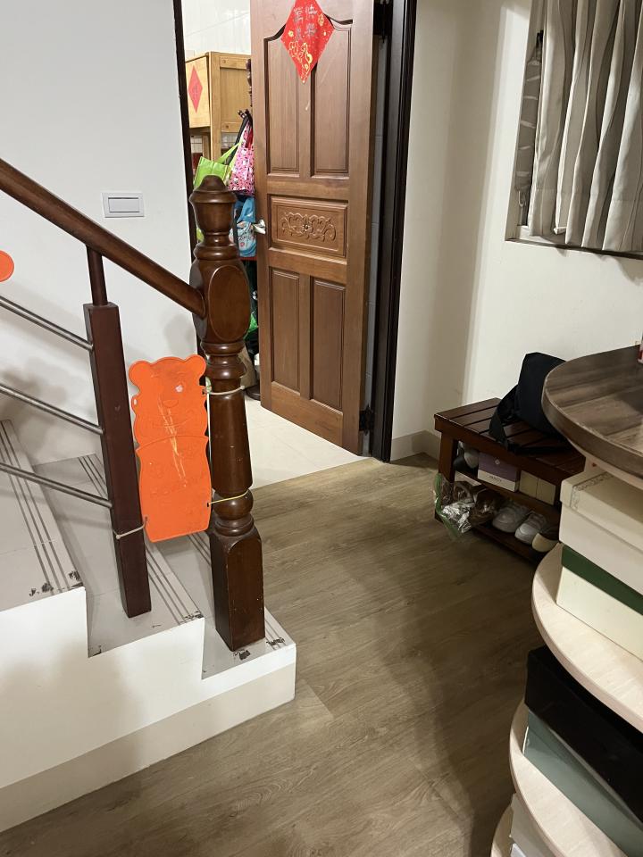 樓梯扶手案件圖片
