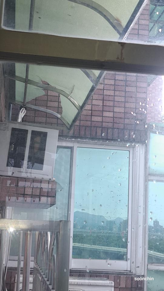 採光罩案件圖片