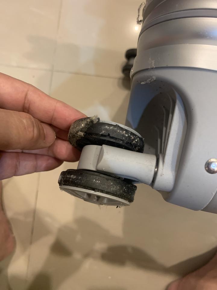行李箱維修案件圖片