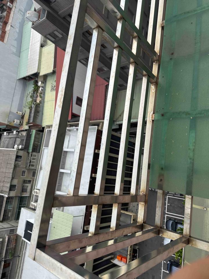 遮雨棚安裝案件圖片