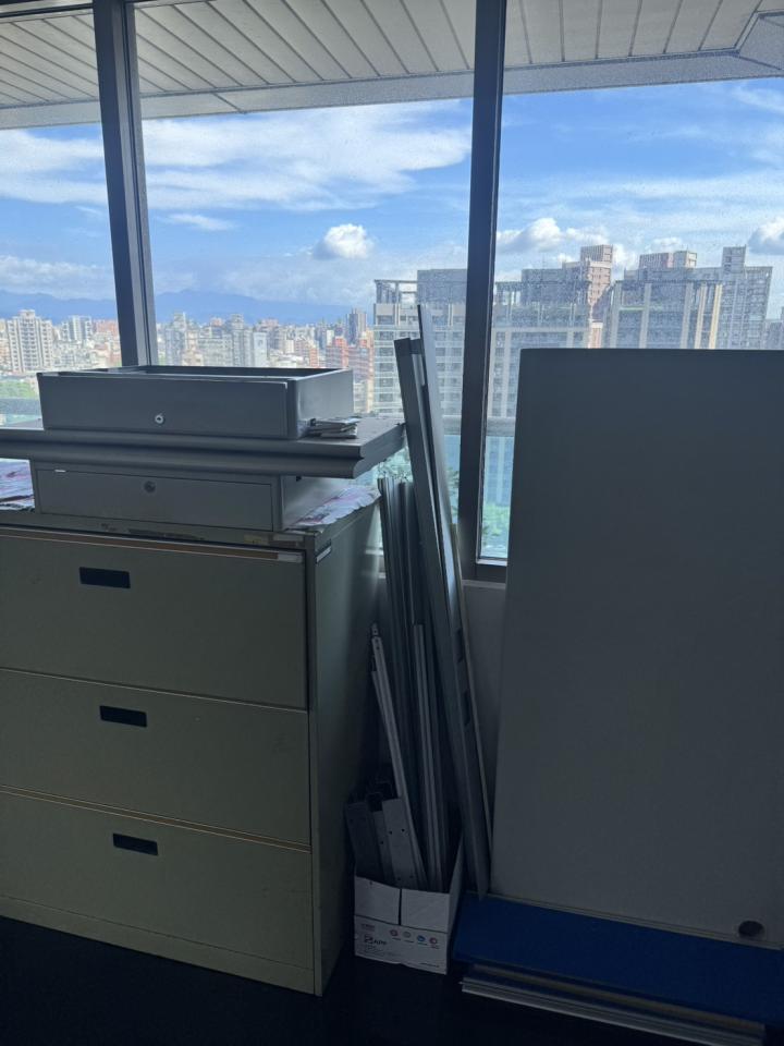 辦公家具回收案件圖片