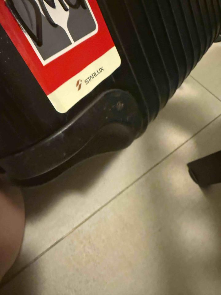 行李箱維修案件圖片