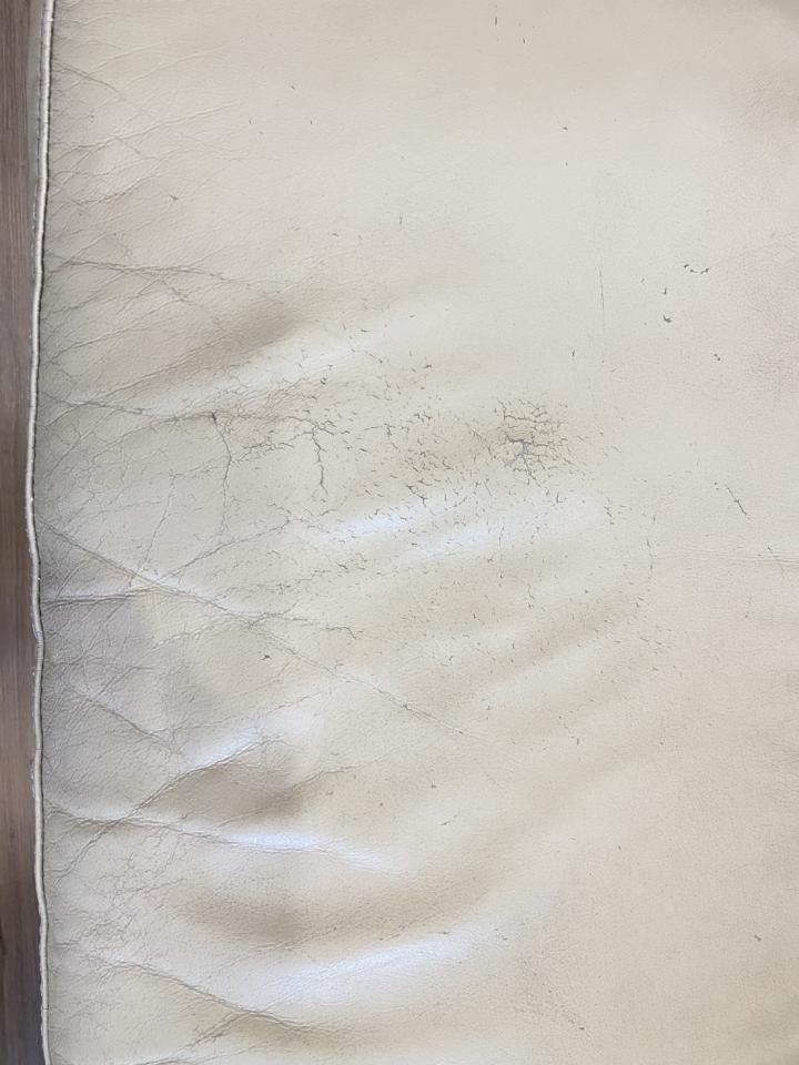沙發修理案件圖片