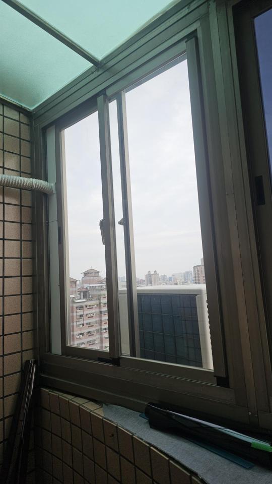 玻璃隔熱案件圖片