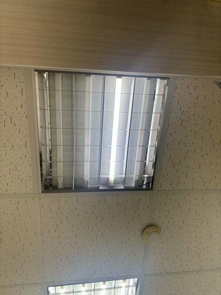 燈具維修案件圖片