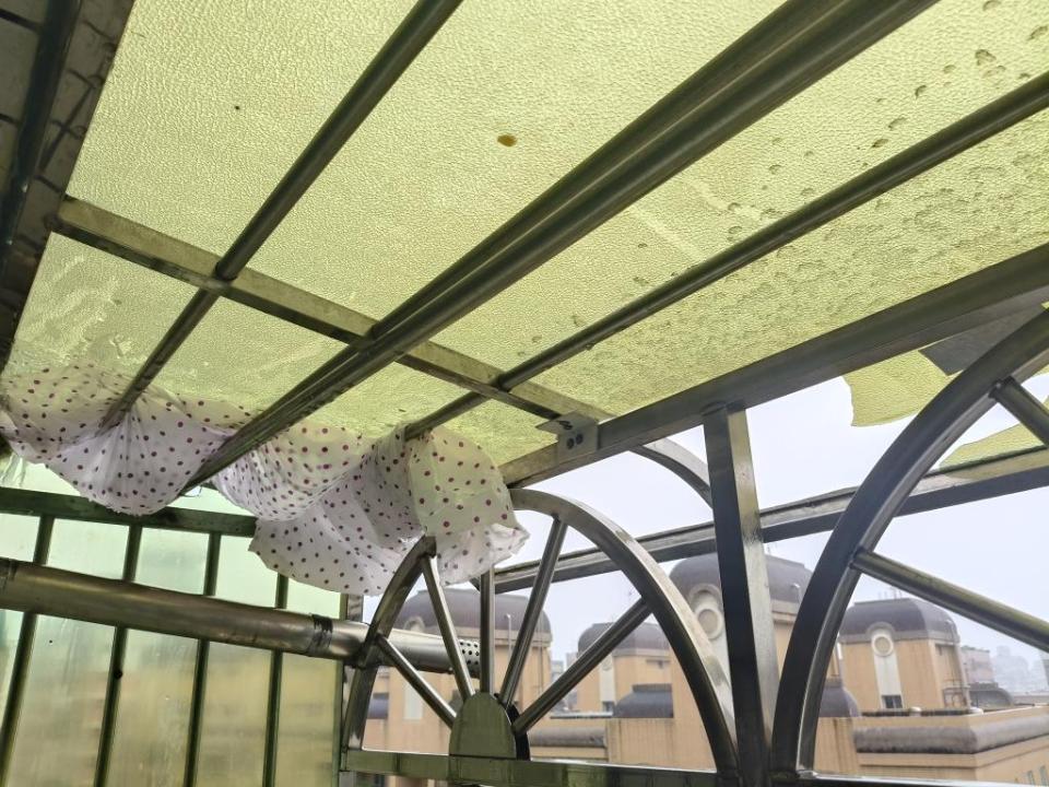 遮雨棚安裝案件圖片