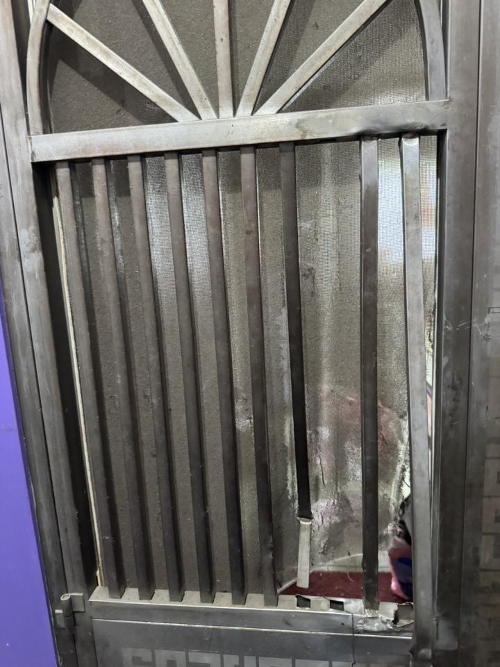 鐵門案件圖片