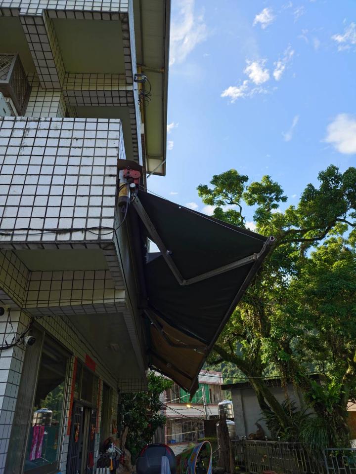 遮雨棚安裝案件圖片