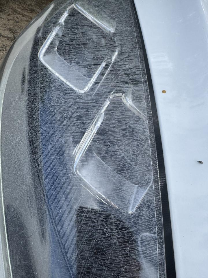 汽車玻璃修補案件圖片