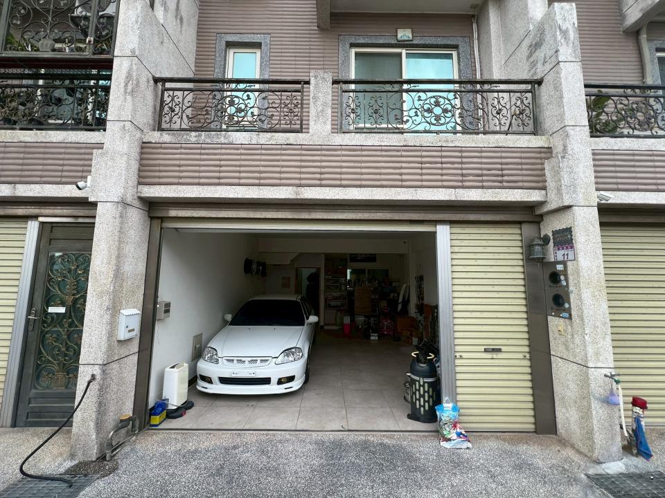 鐵捲門維修案件圖片
