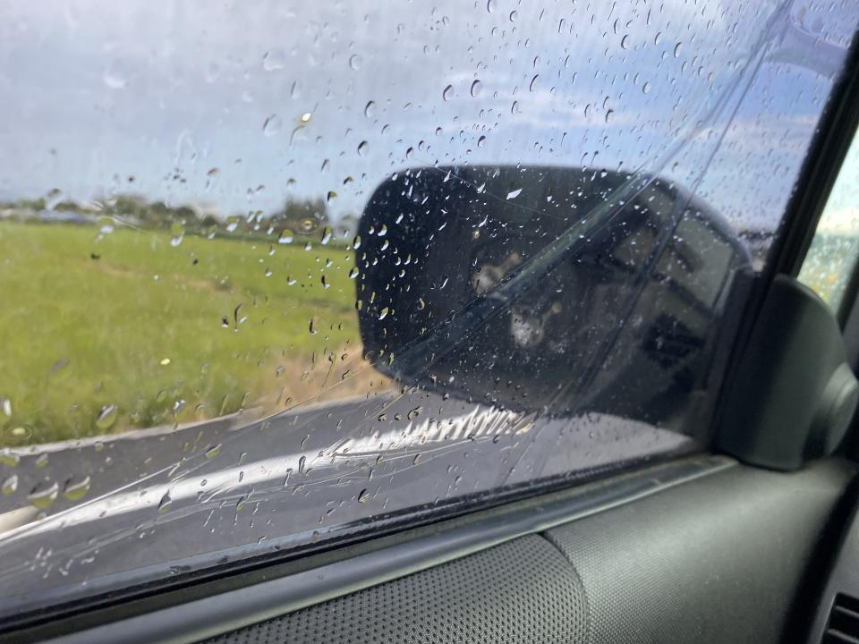 汽車玻璃修補案件圖片