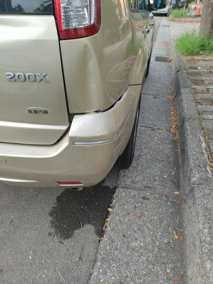 汽車板金烤漆案件圖片