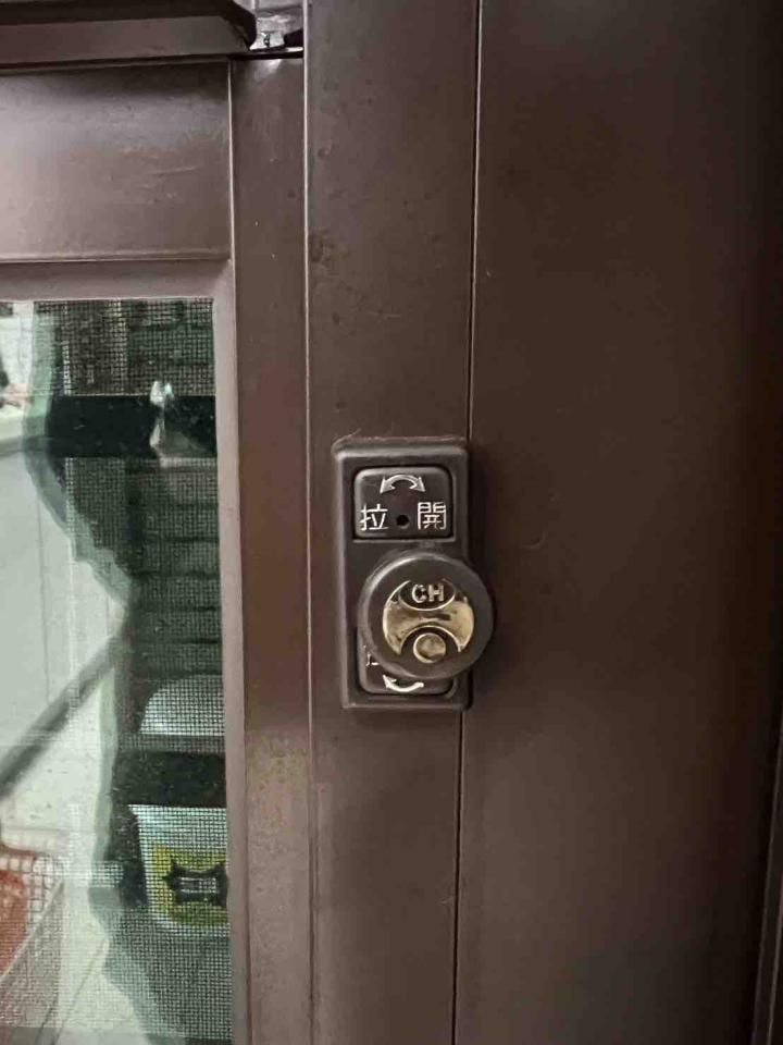 窗戶維修案件圖片