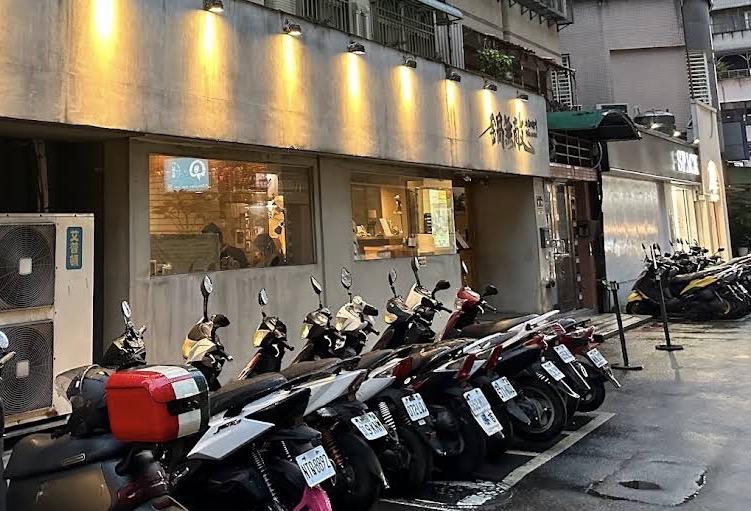 玻璃清潔案件圖片