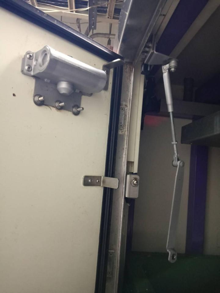 門片維修案件圖片