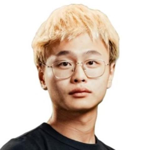 提供服裝服務的專家蕭昇文(Kohji)