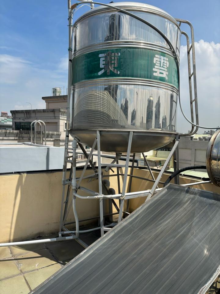 水塔漏水維修案件圖片