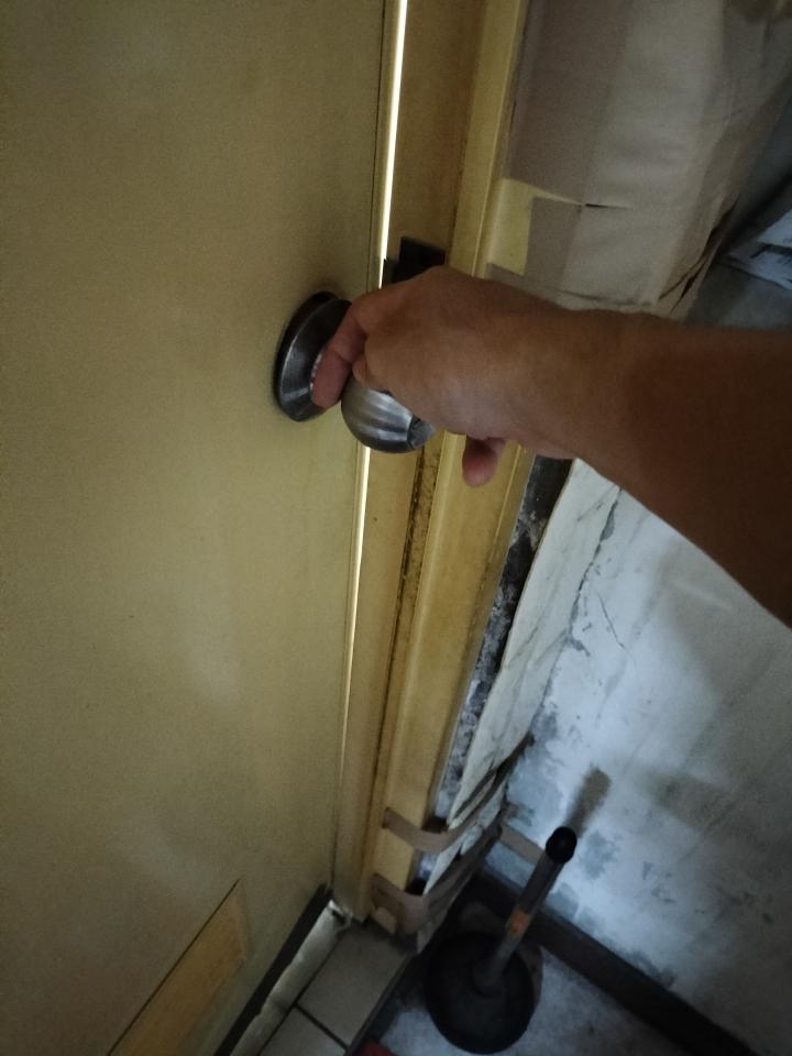 門片維修案件圖片